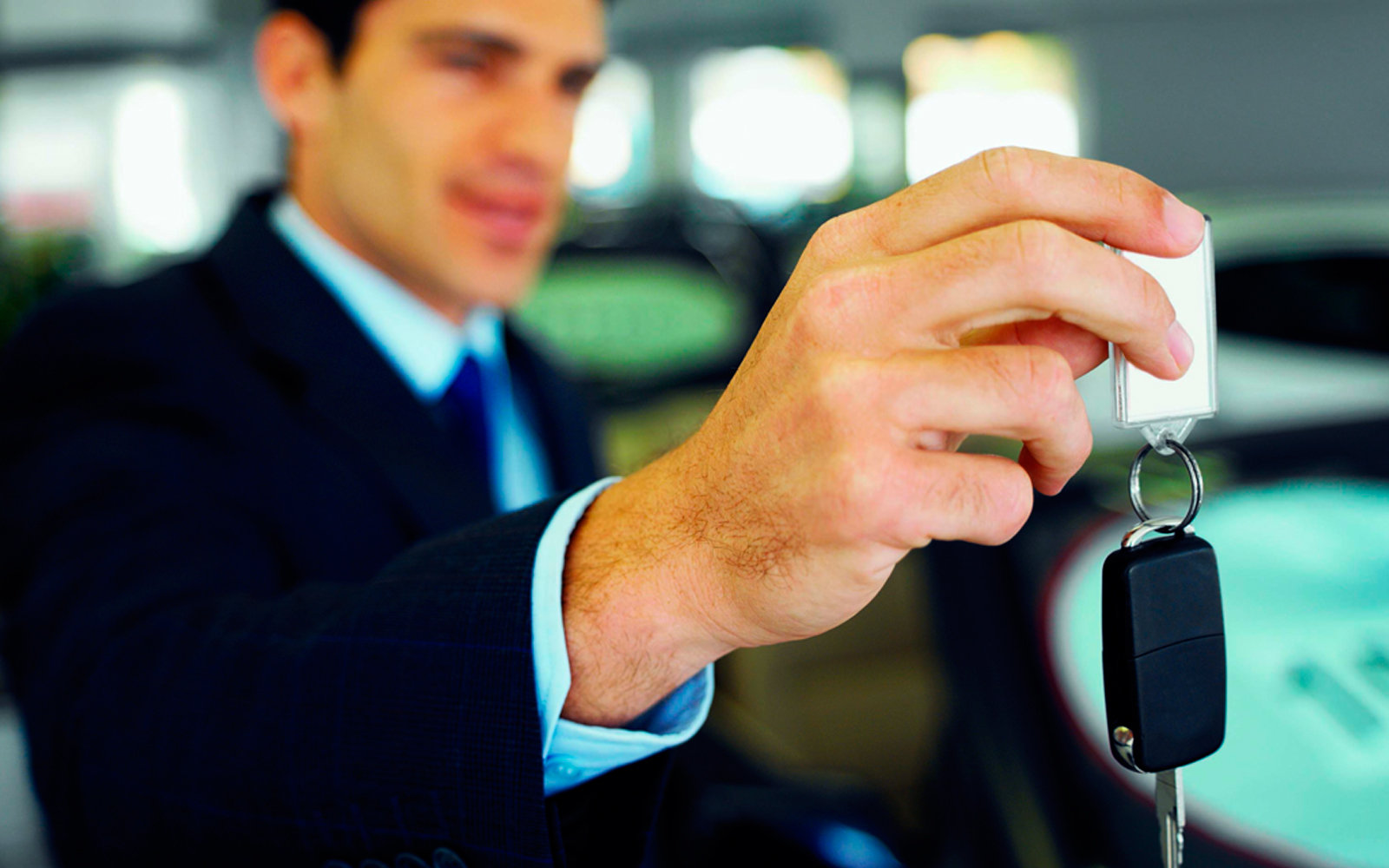 ¿Qué aspectos se prohíben durante un contrato de arrendamiento financiero?