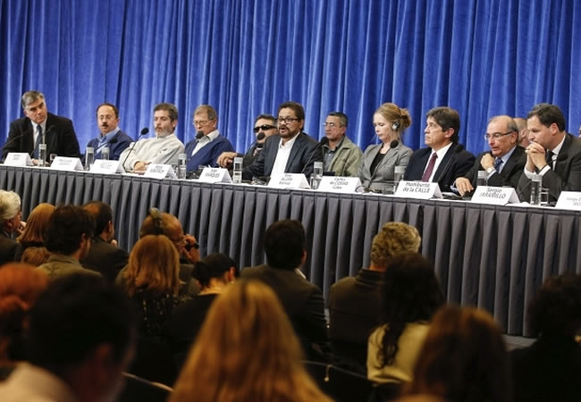 Propuesta para suspender diálogos de paz durante campaña a la presidencia