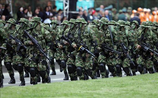 Continua la polémica sobre el Fuero Militar