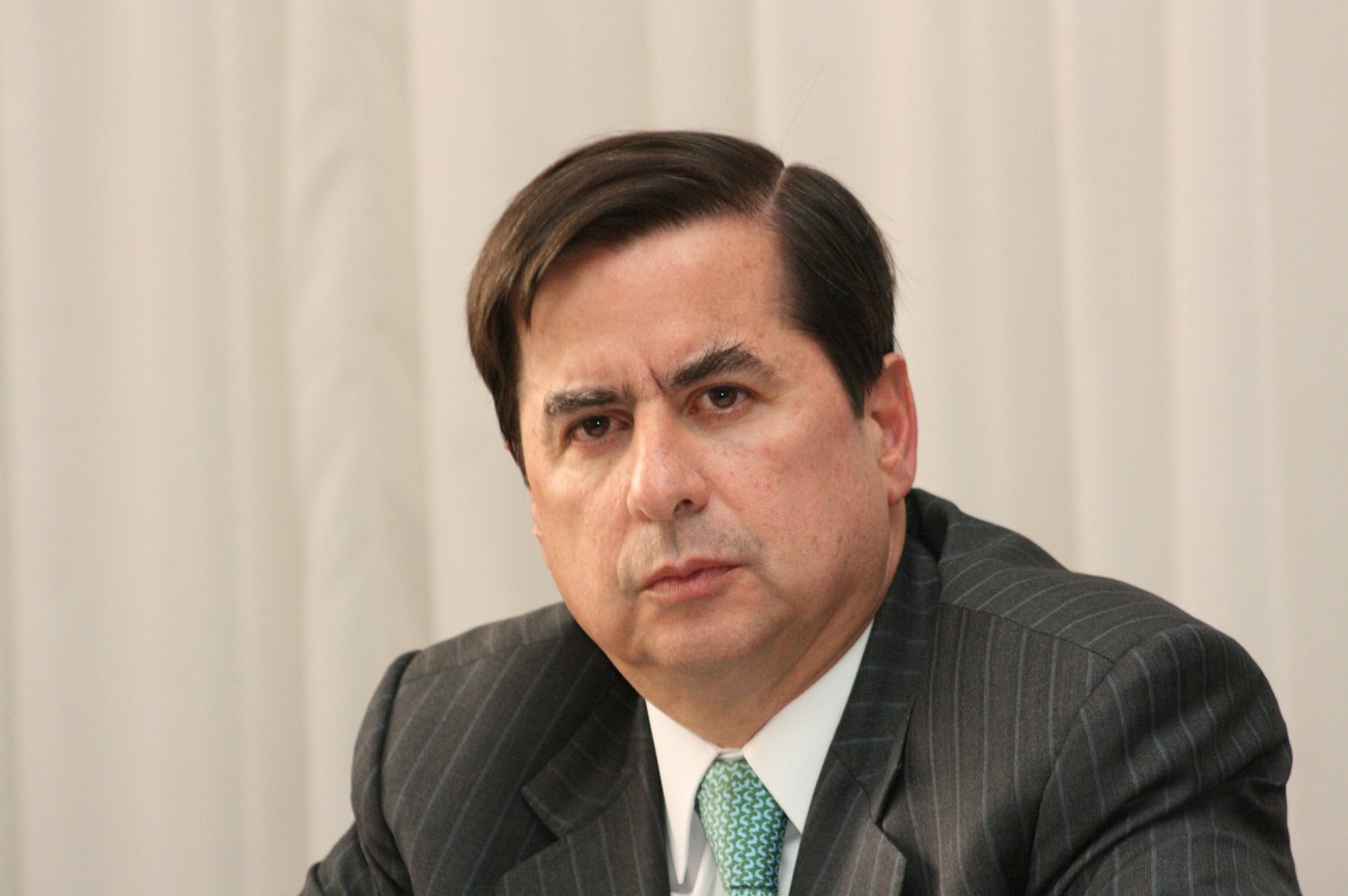 El ministro del interior es abucheado en reunión de víctimas