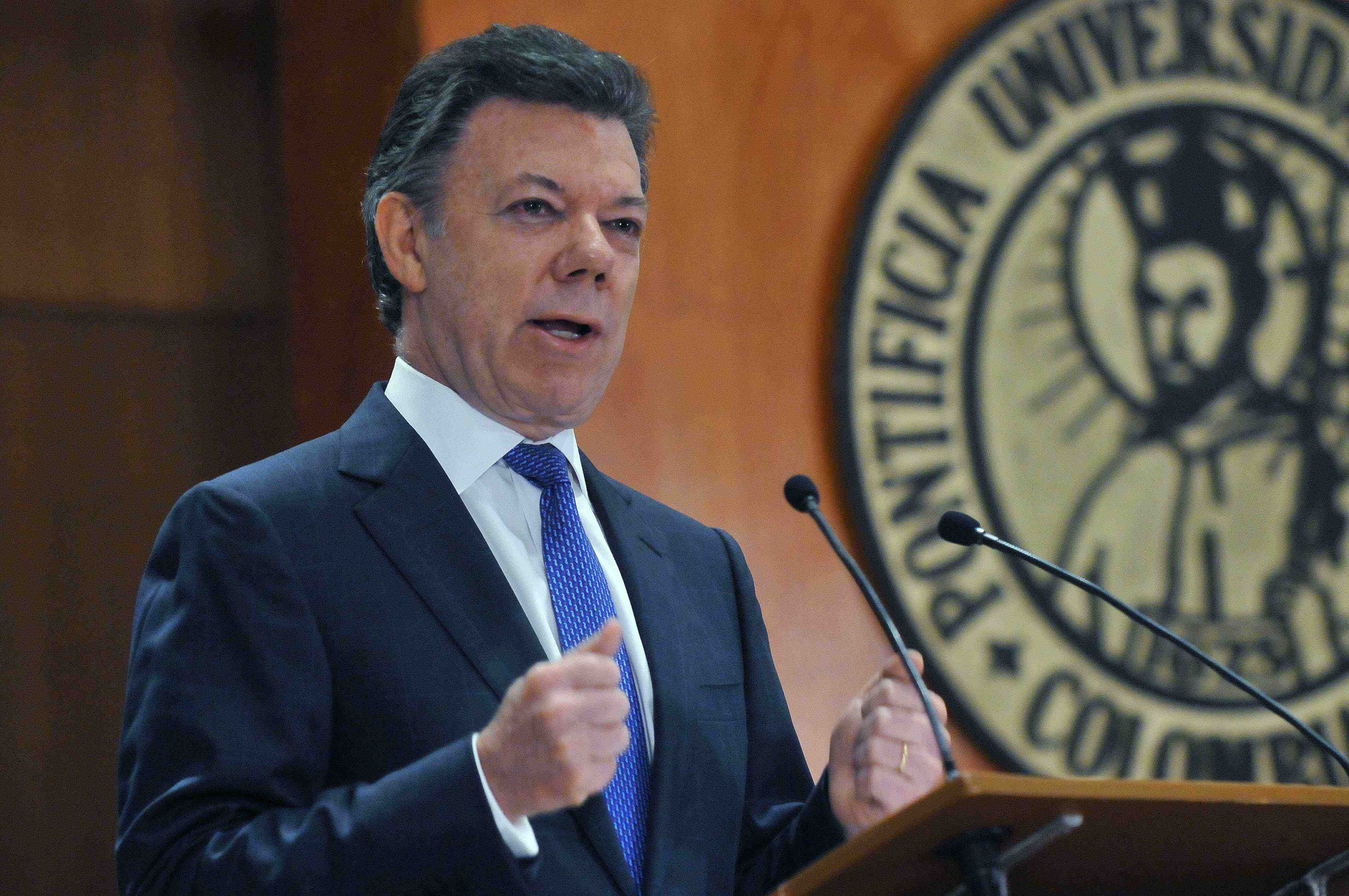 Santos reiteró que no es posible una paz con 