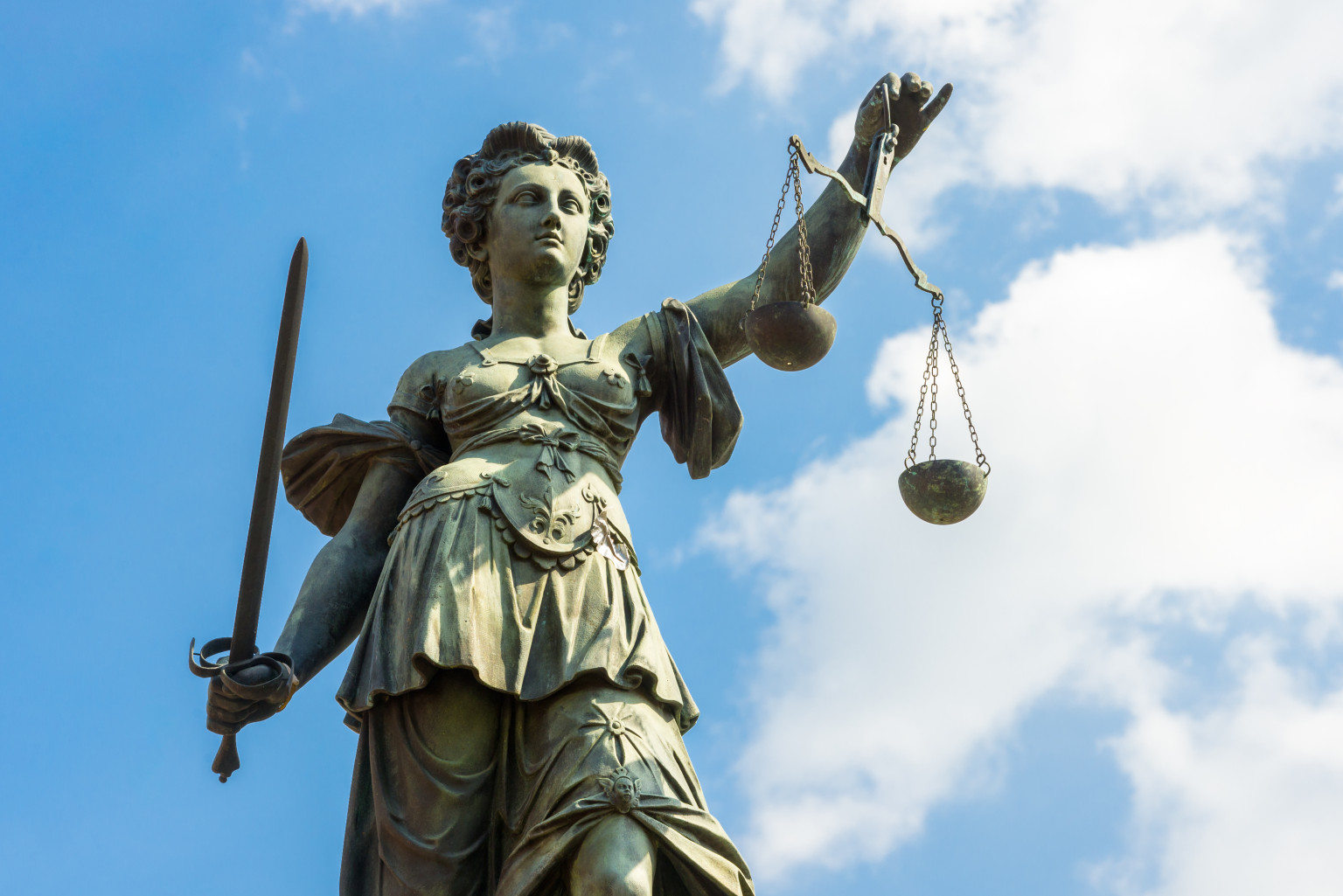 ¿Cuándo procede una demanda de resolución de contrato?